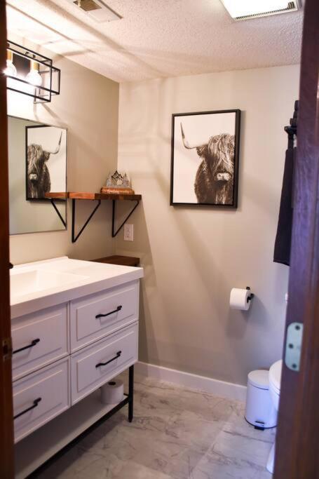 Ferienwohnung Cozy Mountain Getaway! Mountain Views! 2 Bed, 2 Bath, Sleeps 6 Gatlinburg Exterior foto